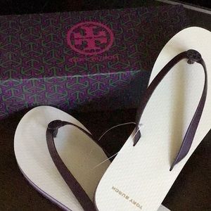 Tory Burch new in box Wine Tasting New Ivory Mini Minnie.